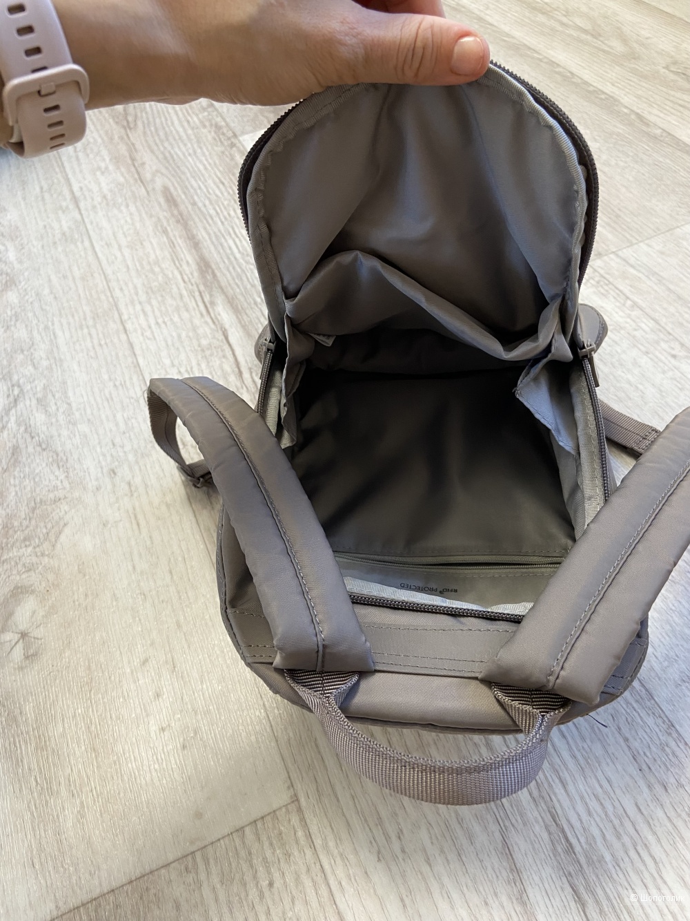 Рюкзак Hedgren нейлон 30х21х8 см