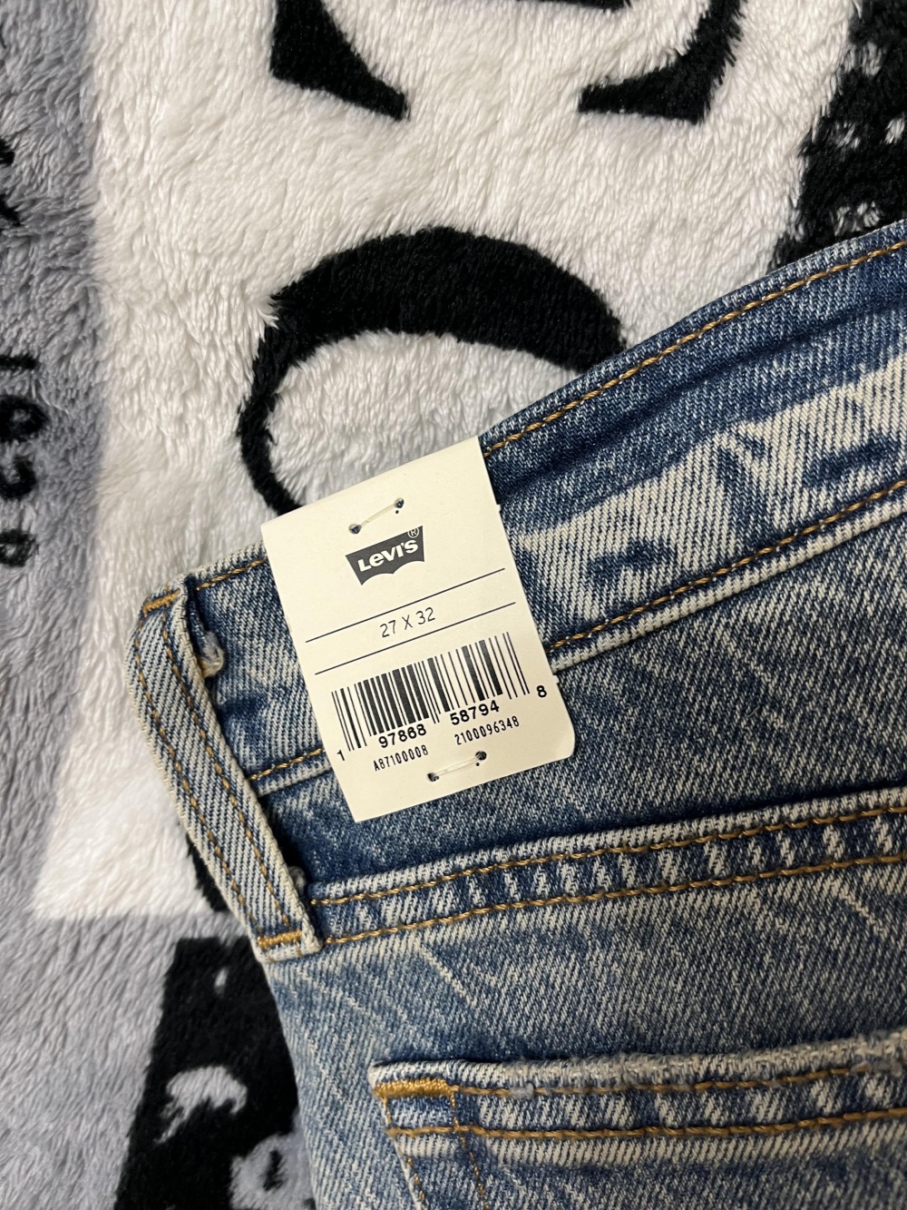 Джинсы Levi’s XS