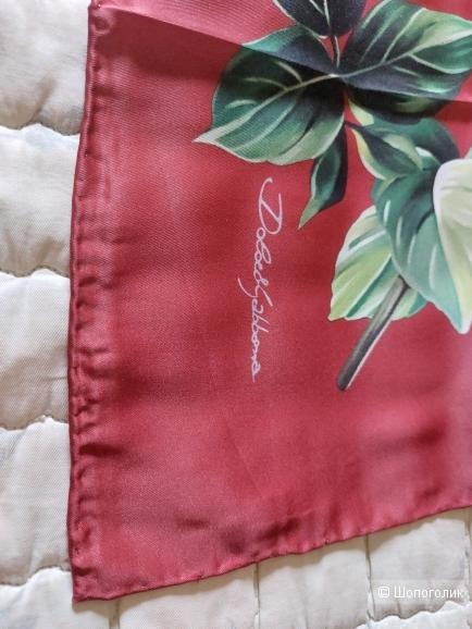 Платок Dolce & Gabbana 90Х90