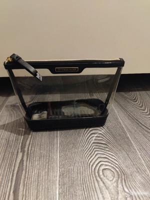 Косметичка Victoria's Secret