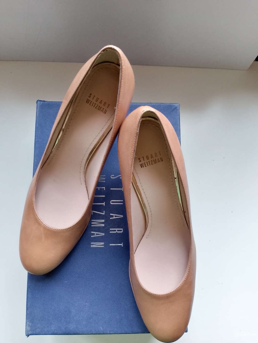 Туфли Stuart Weitzman на каблуке, 38,5