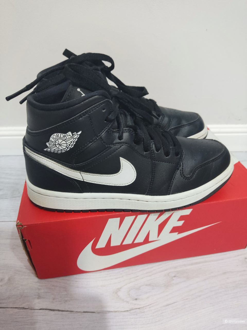 Кроссовки Jordan Air Jordan 1 Mid 37.5 размер