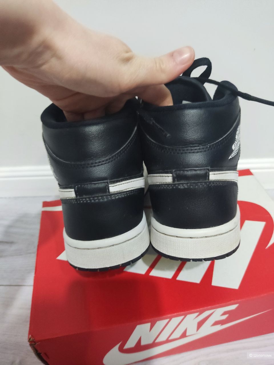 Кроссовки Jordan Air Jordan 1 Mid 37.5 размер
