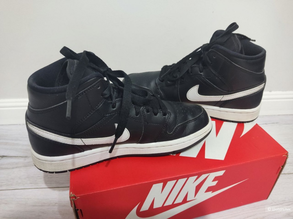 Кроссовки Jordan Air Jordan 1 Mid 37.5 размер