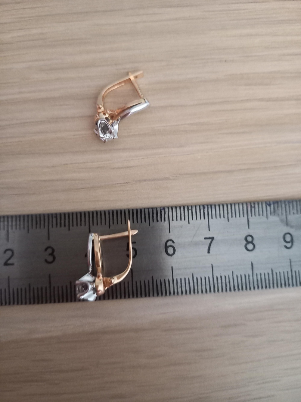 Золотые серьги с бриллиантами 585 пробы