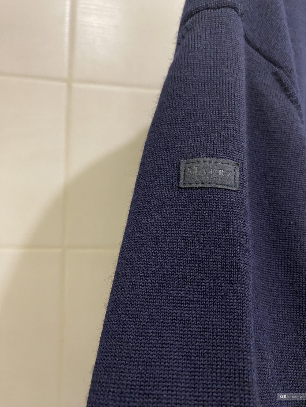 Шерстяной джемпер MAERZ. Размер фирм.52.