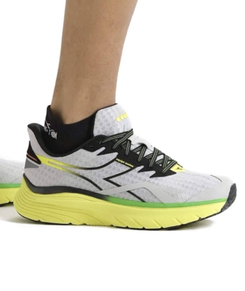 Кроссовки DIADORA eur 40,5