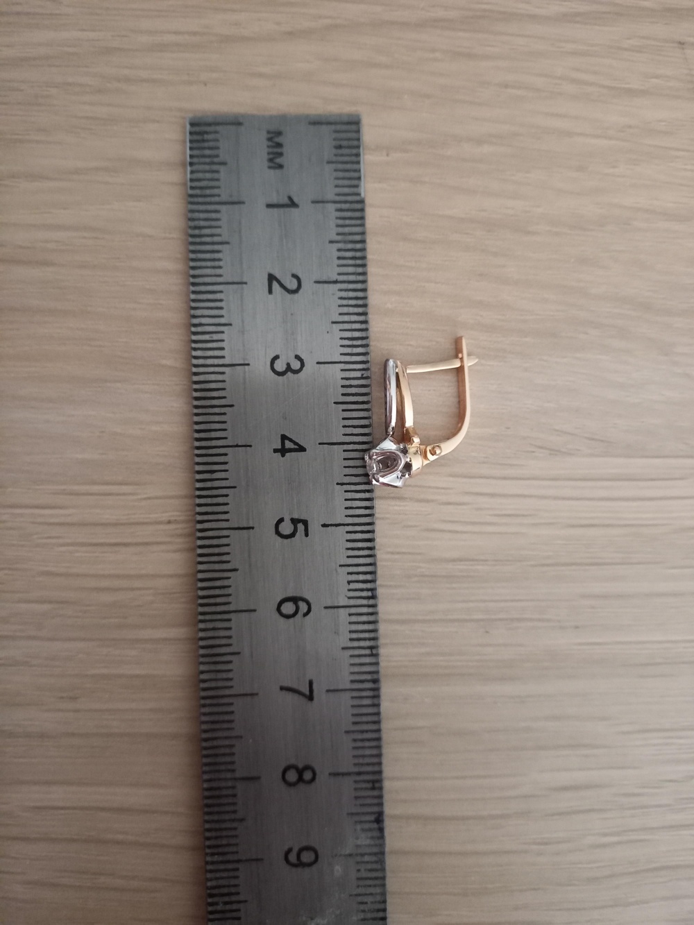 Золотые серьги с бриллиантами 585 пробы