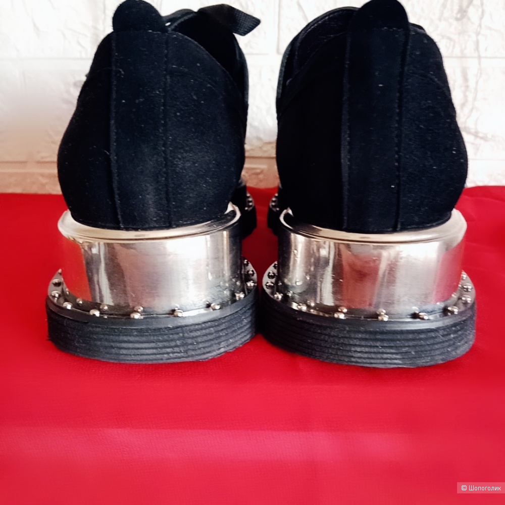 Ботинки ILVI женские 40 размер