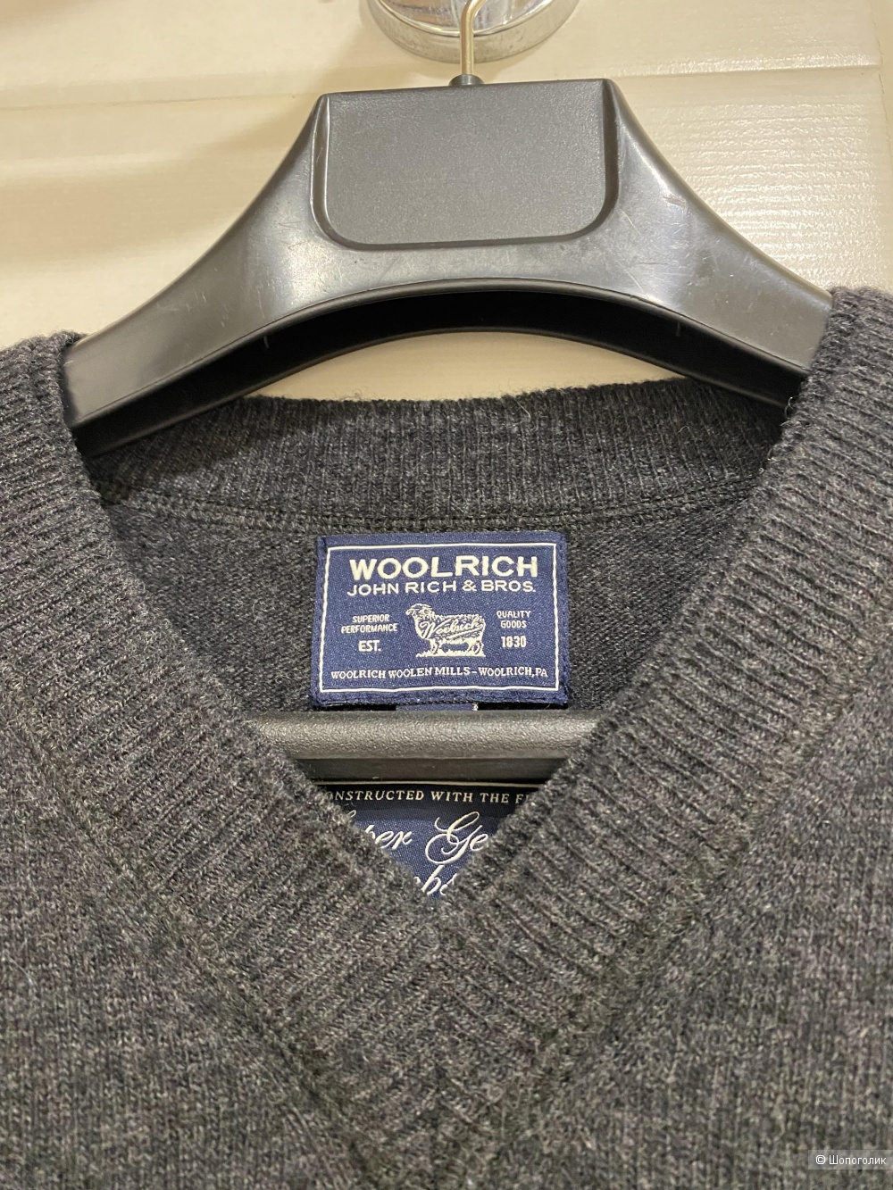 Свитер Woolrich. Размер Евр.М.