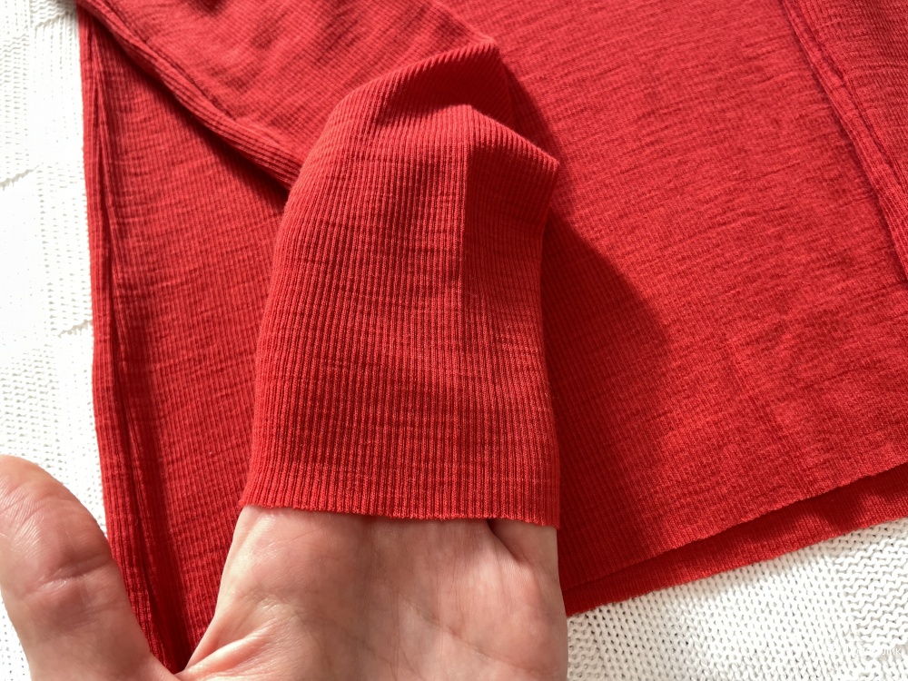 Arket лонгслив р.46-48