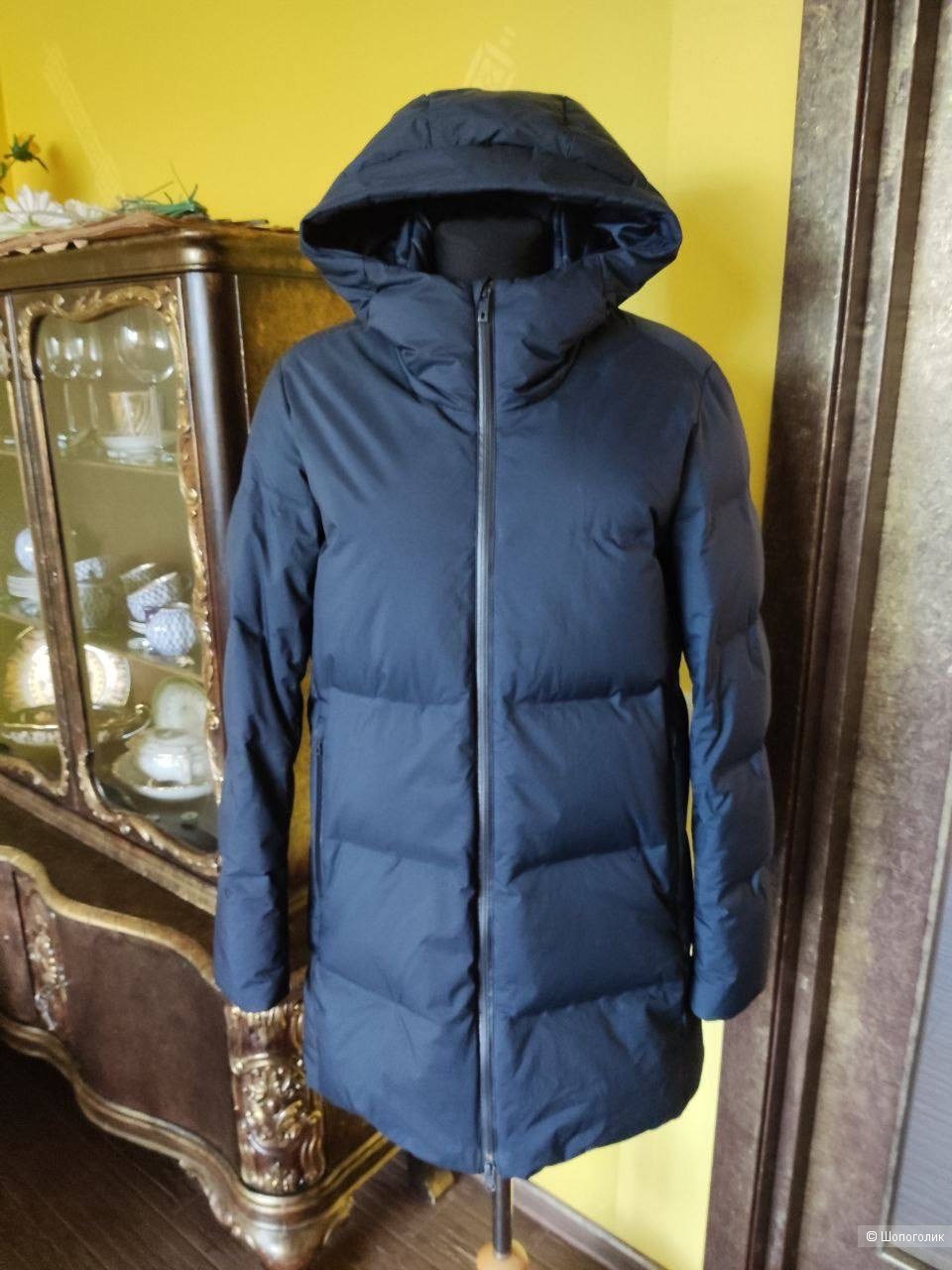 Пуховик мужской Uniqlo, размер S.