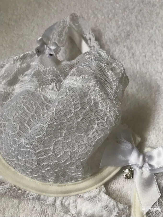 Бюстгальтер LISE CHARMEL. INT 70/US 32/FR 85