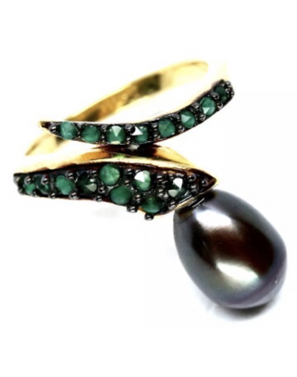 Серебряное кольцо с натуральными изумрудами и жемчугом, 17