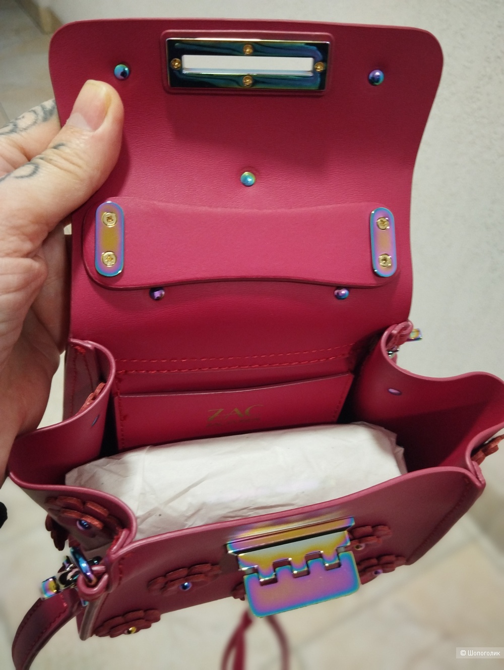 Сумочка Zac Posen, ширина 9 см, длина от 16 до 18 см, высота 14 см