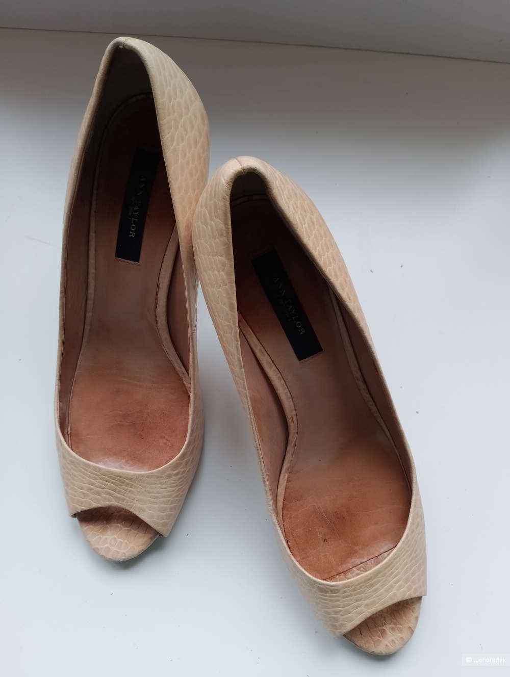 Туфли бежевые на каблуке Ann Taylor кожаные, 8