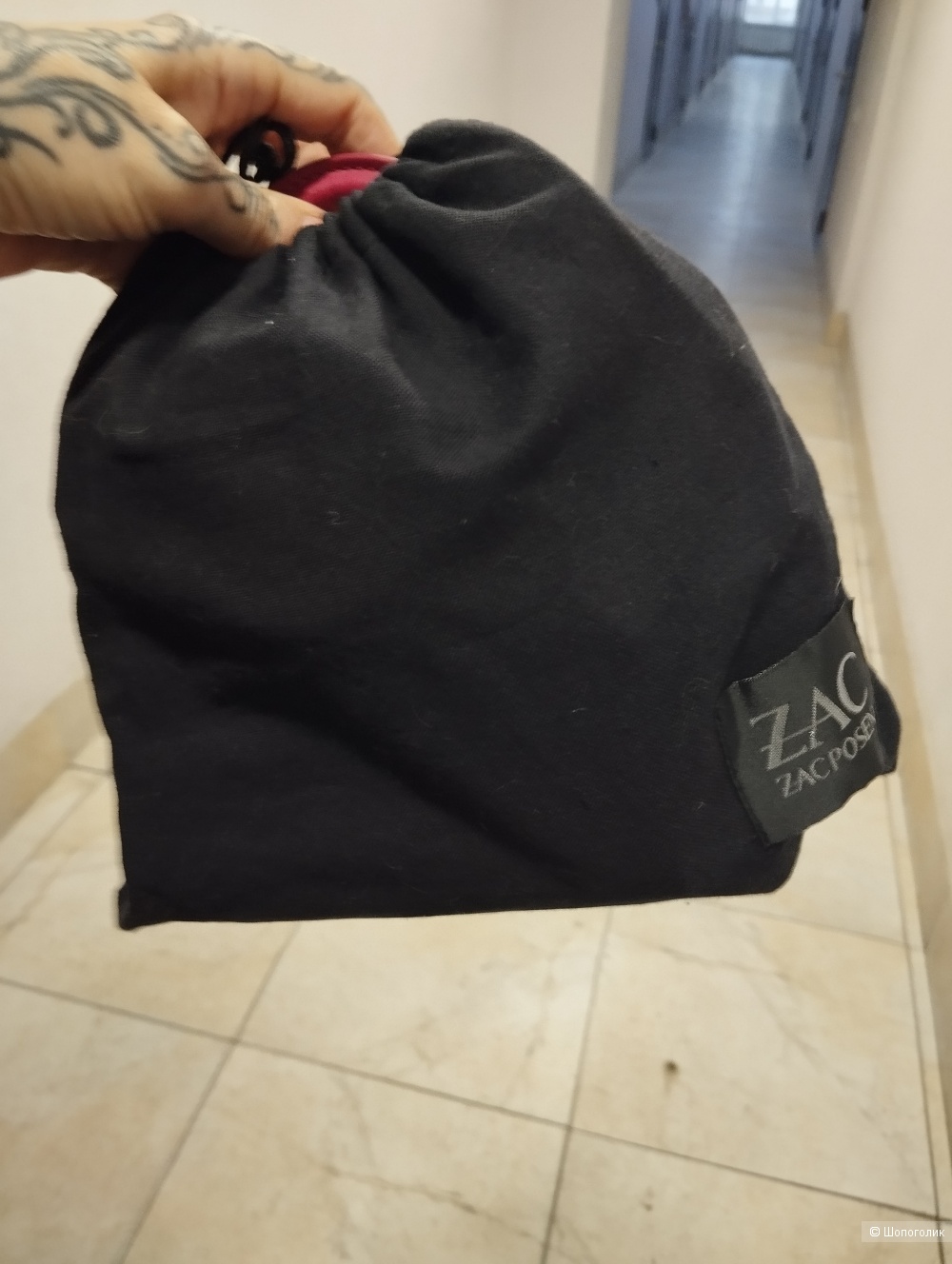 Сумочка Zac Posen, ширина 9 см, длина от 16 до 18 см, высота 14 см