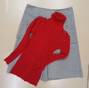 Комплект из свитера и юбки - брюк, М