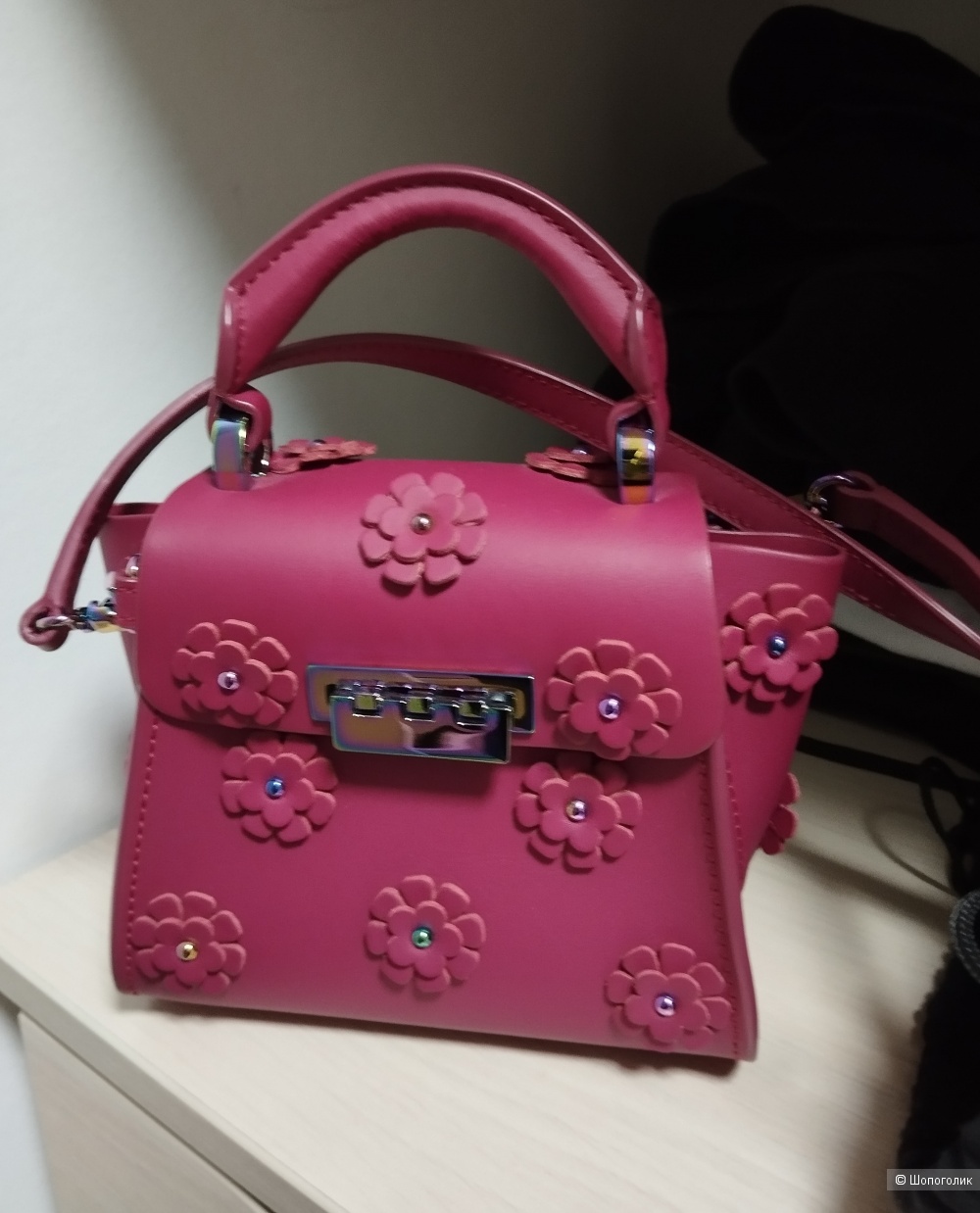 Сумочка Zac Posen, ширина 9 см, длина от 16 до 18 см, высота 14 см