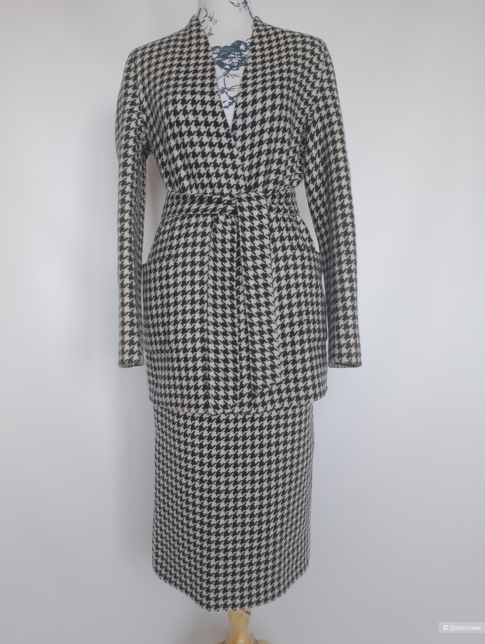 Костюм max mara жакет юбка гусиная лапка, Ит 42