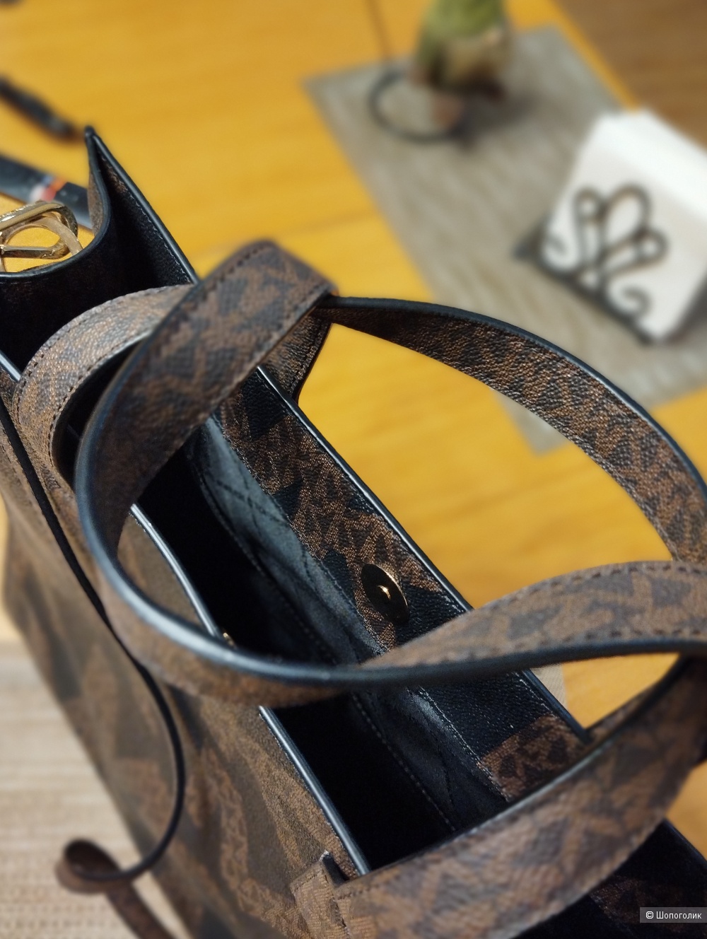 Сумка Michael Kors, размер 36*13см, высота 34 см.