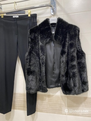 Жилет Madelein. Размер фирменный D44.