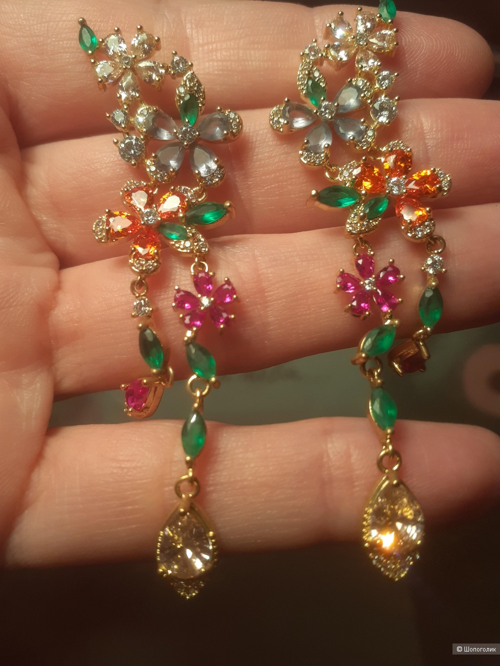 Серьги с самоцветами