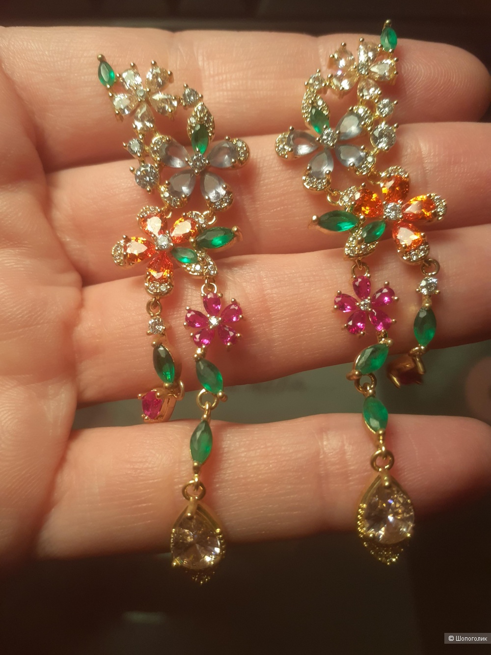 Серьги с самоцветами