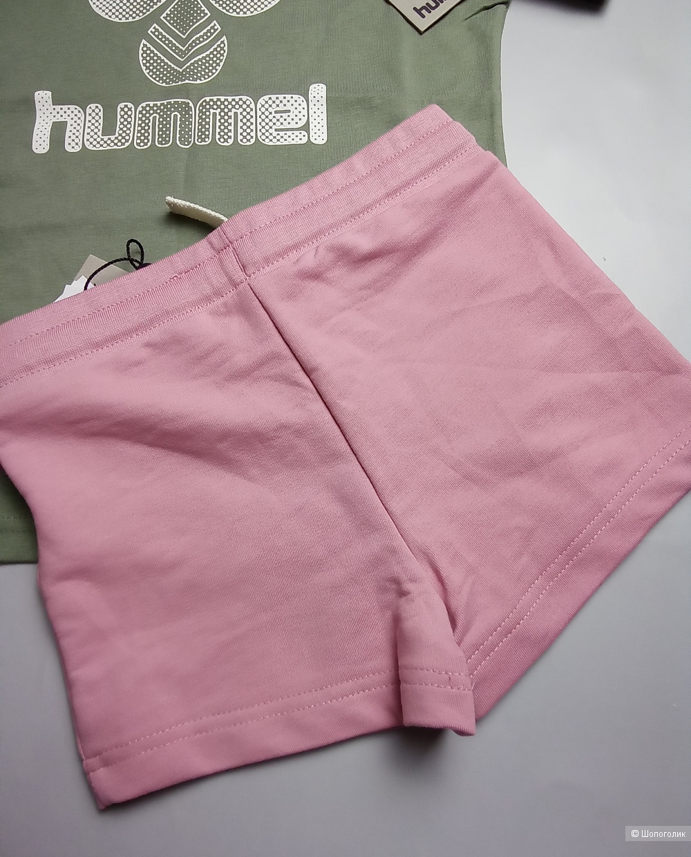 Шорты и футболка  116см Hummel
