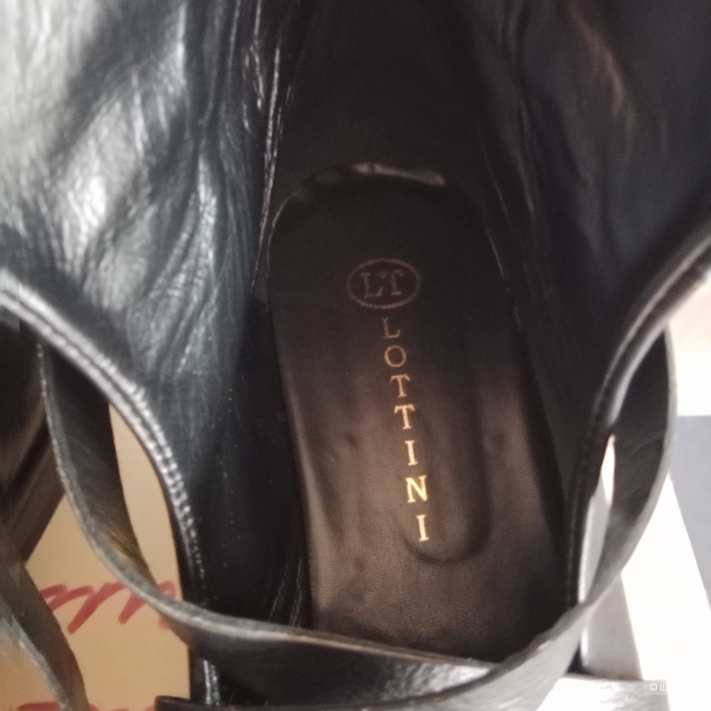 Туфли Lottini женские кожаные 39 размер