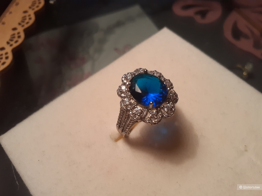 Кольцо с цирконами, размер 19