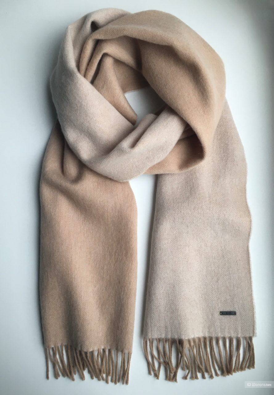 Шарф Hugo Boss, размер 36*179 см.