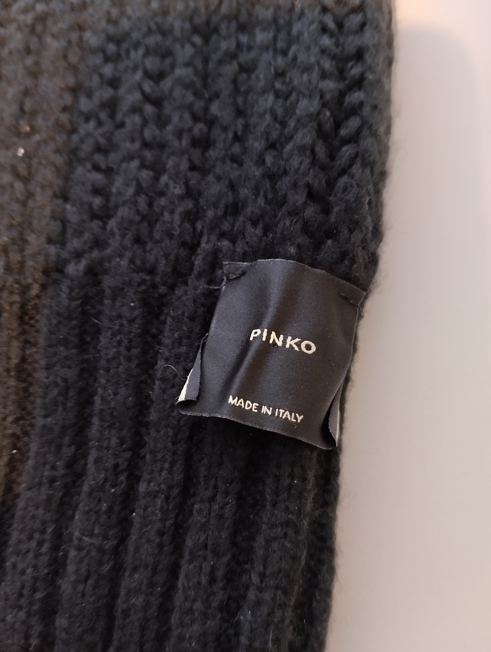 Капор Pinko