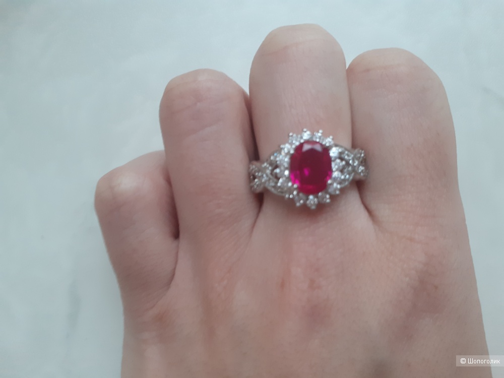 Кольцо с рубином, размер 17