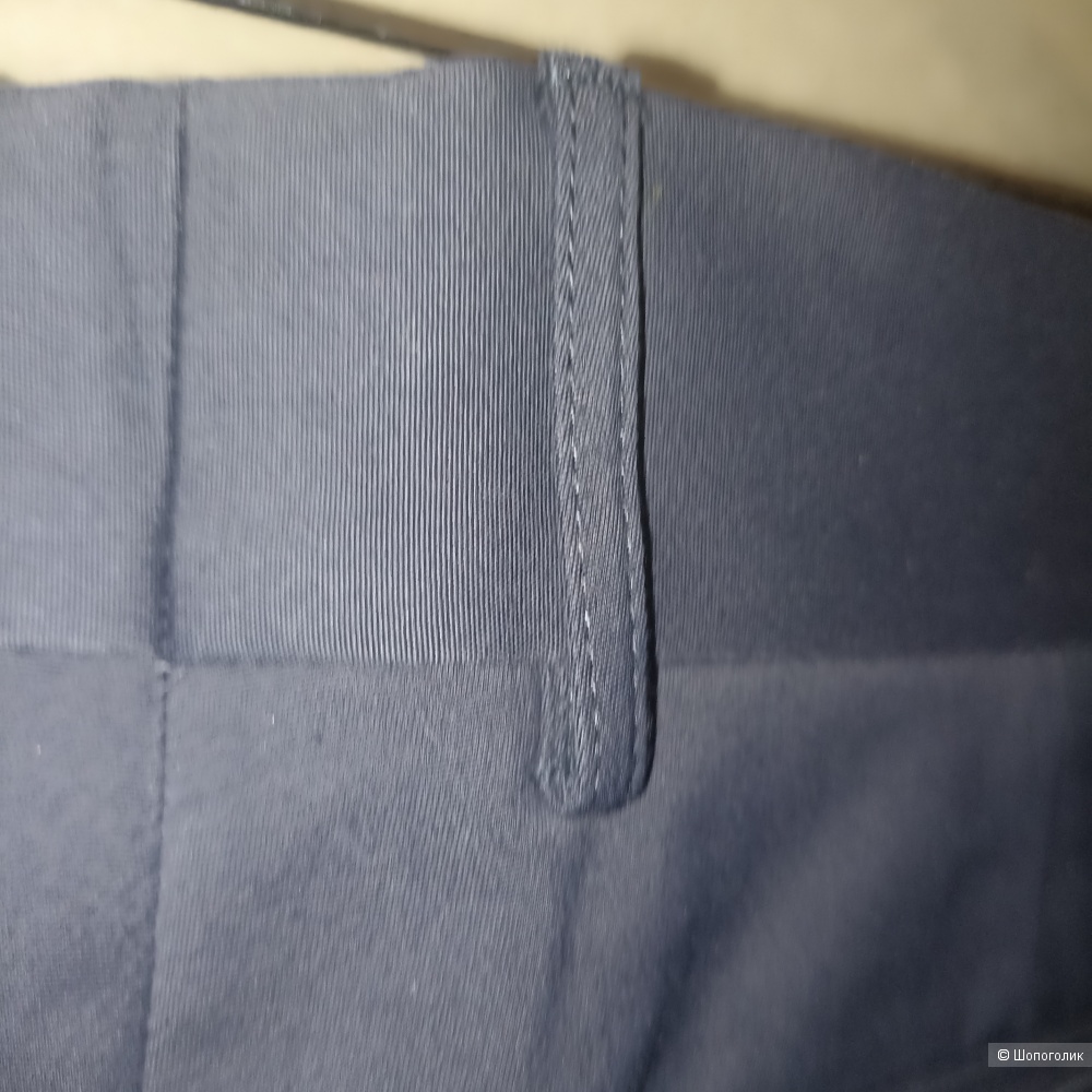 SALVATORE FERRAGAMO брюки р 44