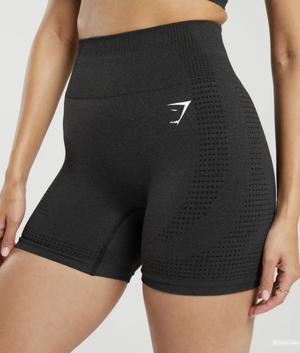 Gymshark шорты р.S