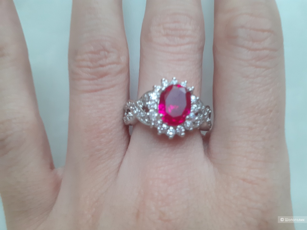 Кольцо с рубином, размер 17