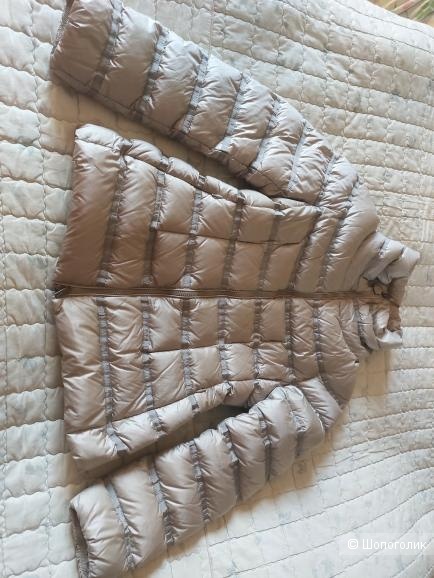 Пуховик Moncler размер 44