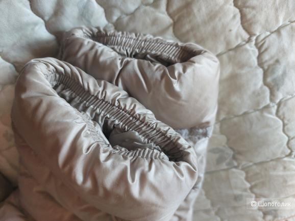 Пуховик Moncler размер 44