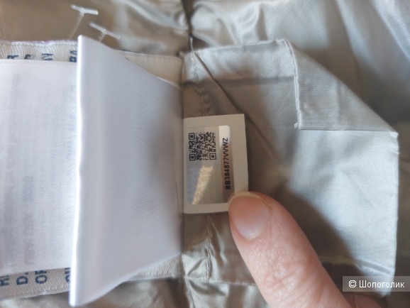 Пуховик Moncler размер 44