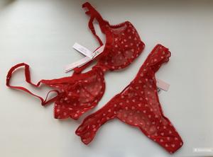 Комплект белья Victoria's Secret 34С/S