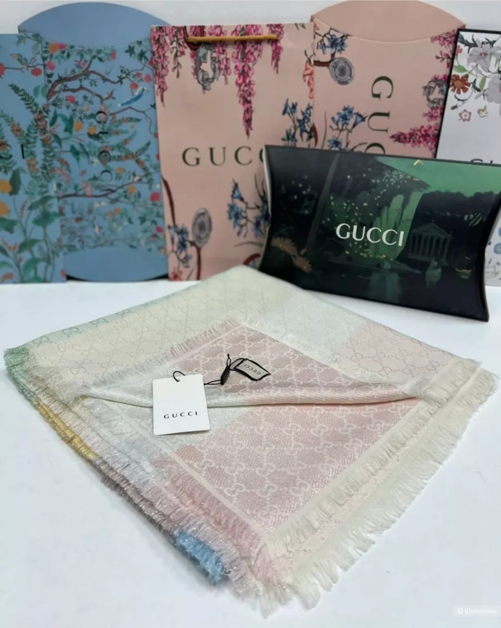 Платок Gucci, 140 на 140