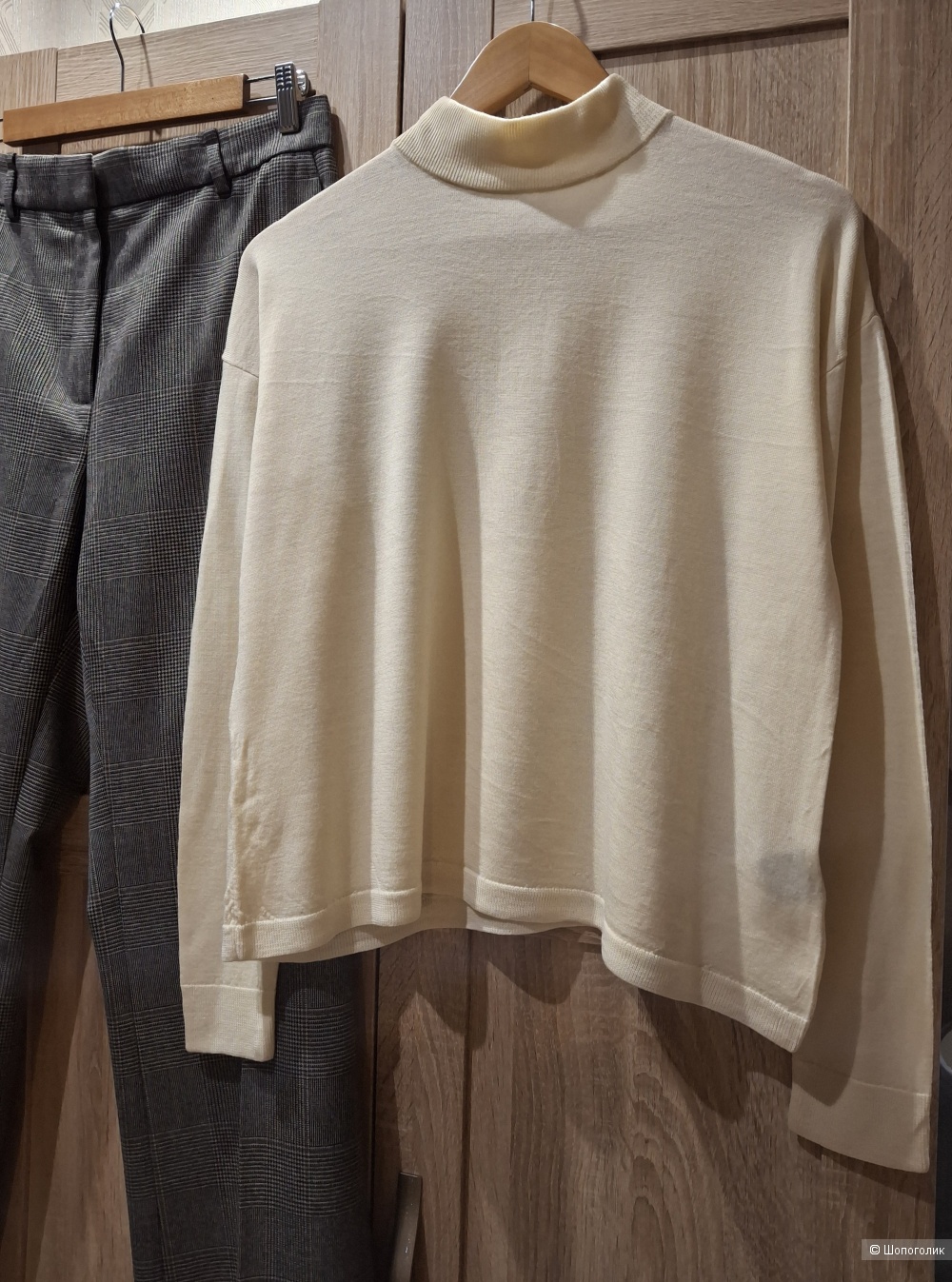 Шерстяной пуловер Uniqlo/M