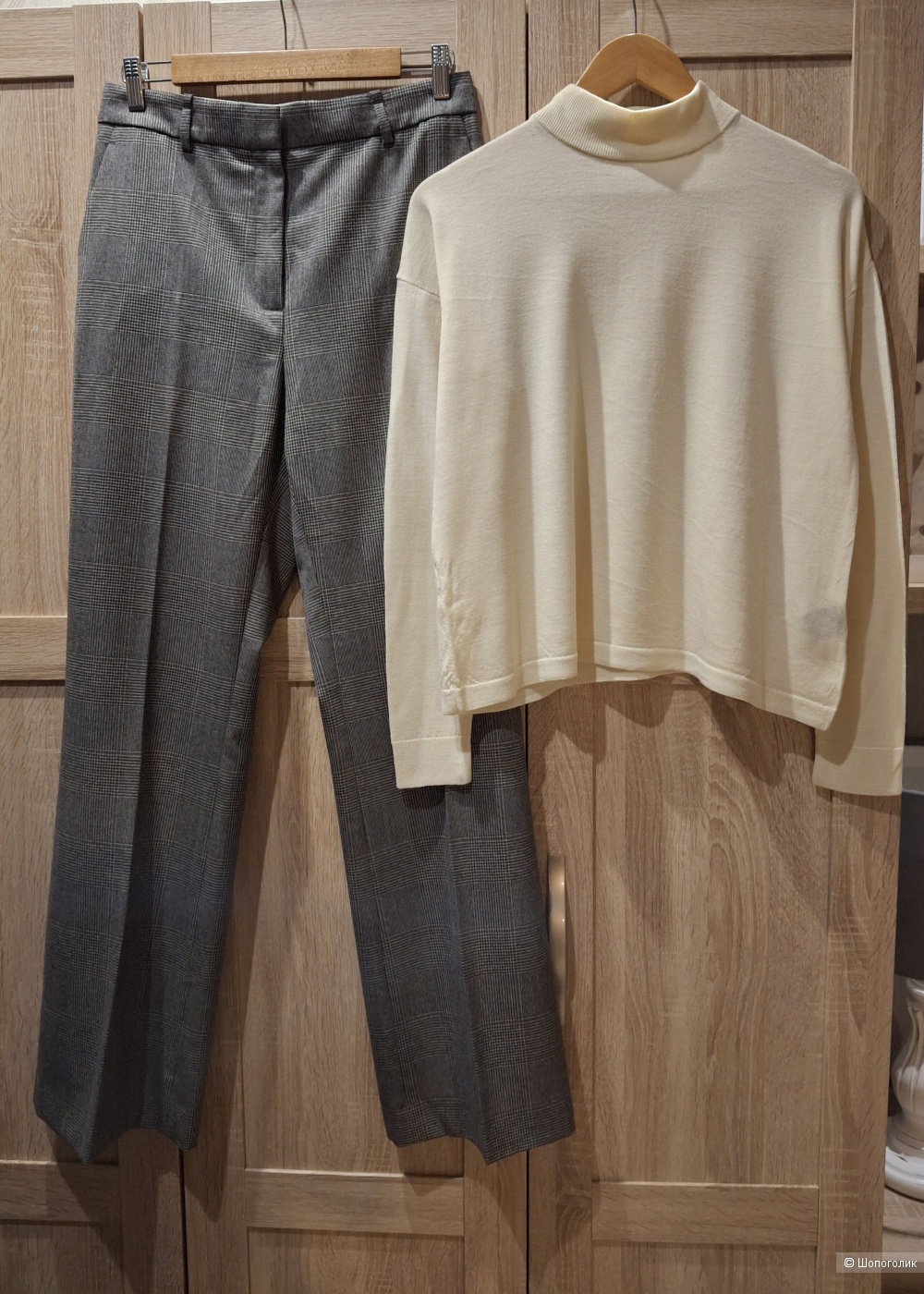 Шерстяной пуловер Uniqlo/M