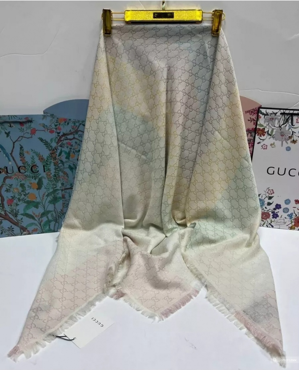 Платок Gucci, 140 на 140