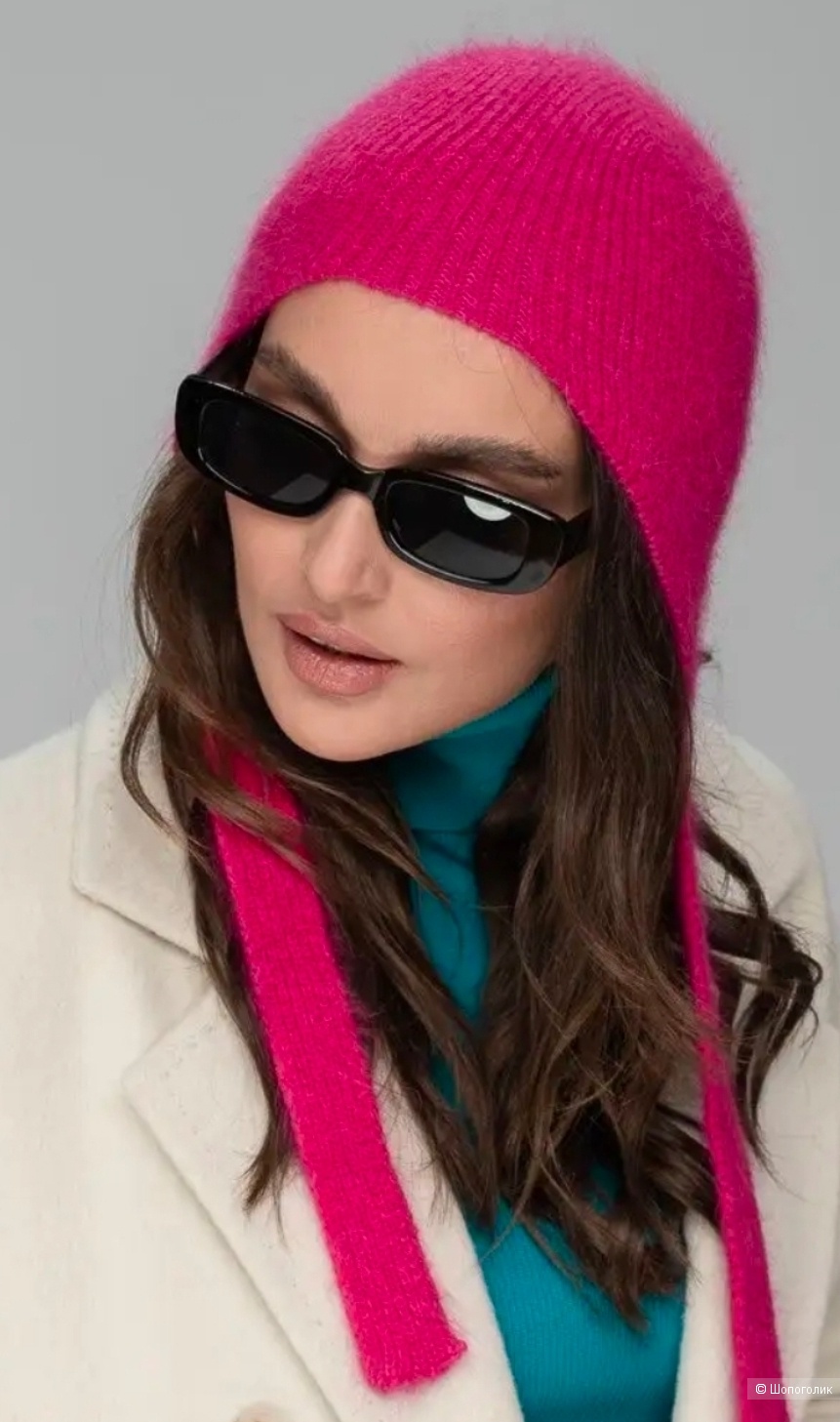 Теплый комплект: шапка-чепчик и шарф