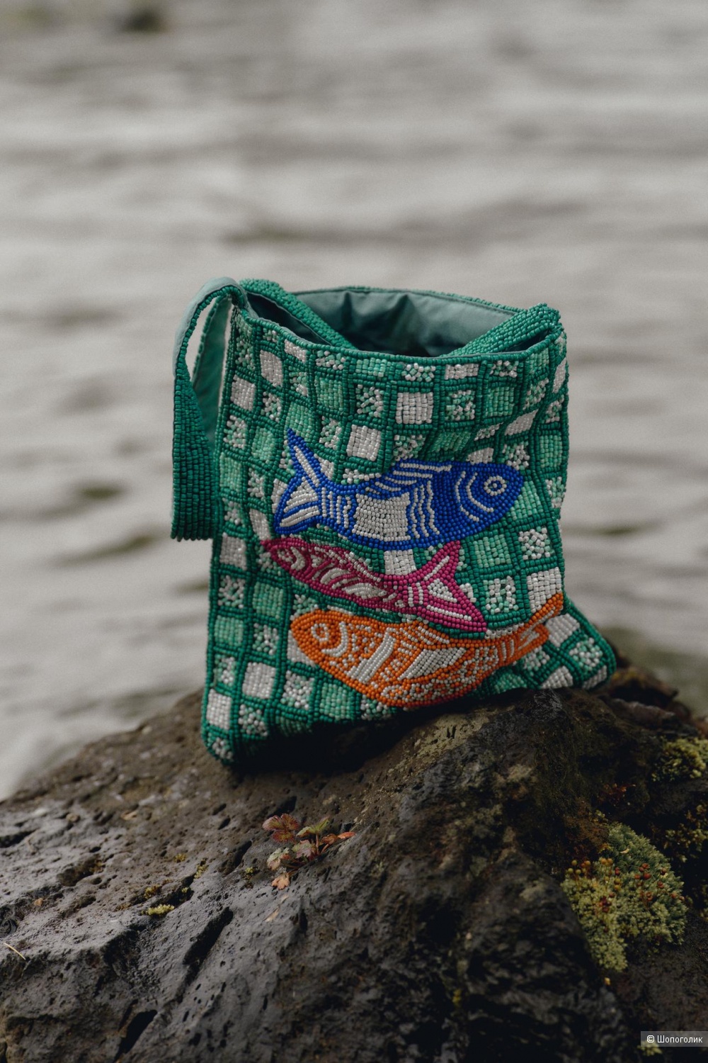 Мини-сумка Zara с вышивкой бисером рыбки