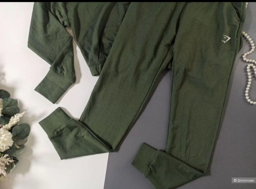 Gymshark    Спортивный костюм  40/42