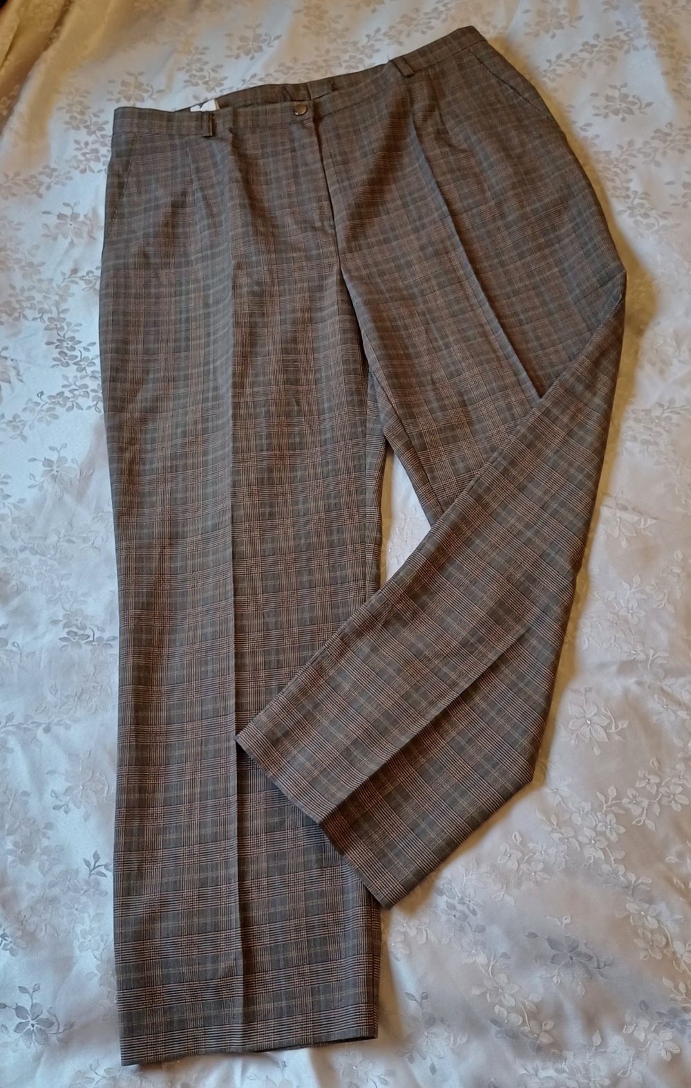 Шерстяные брюки Trevira, L