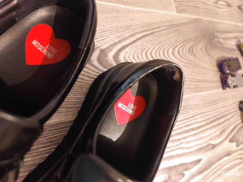 Лоферы Moschino 38